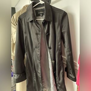 Long black ale Chateau rain coat